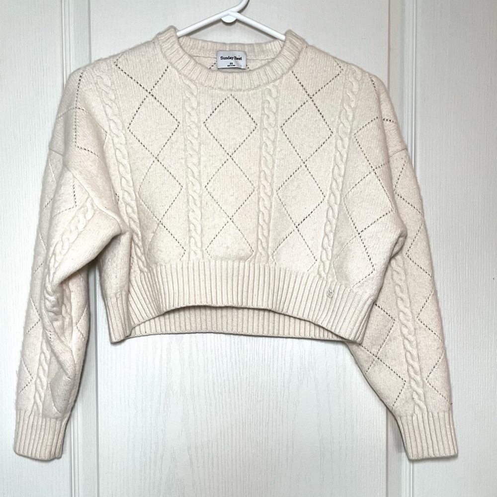 Aritzia Sunday Best Wool Blend Peggy Cropped Sweater XS Cable Knit Boxy Cozy